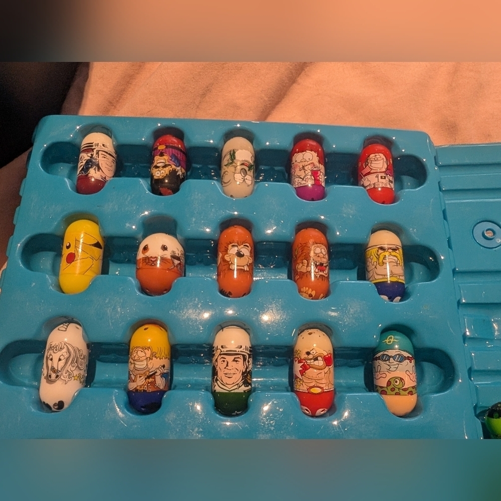 Mighty Beanz Collection In Case - Picture 6 of 7